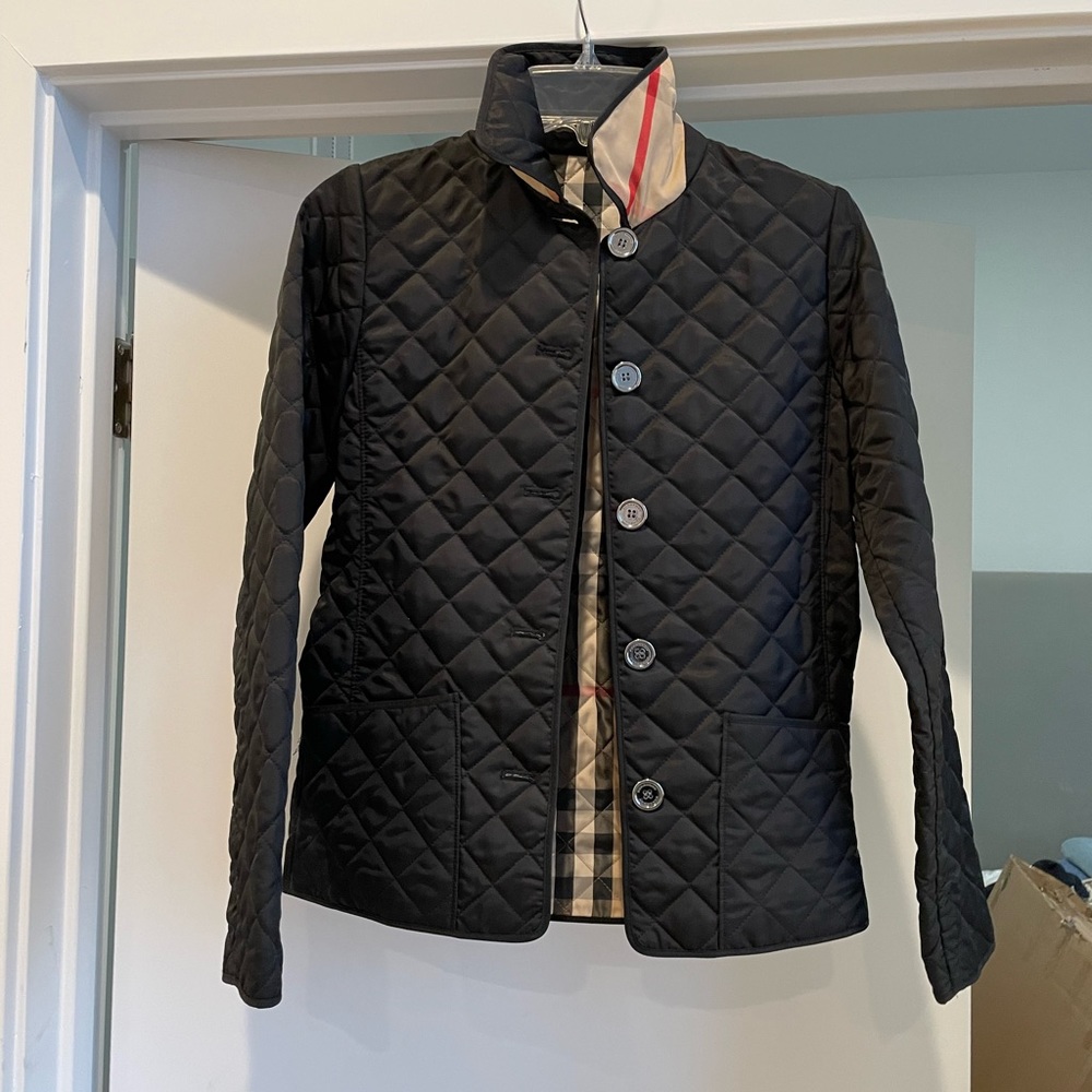 Black kids size 12Y unisex Burberry jacket